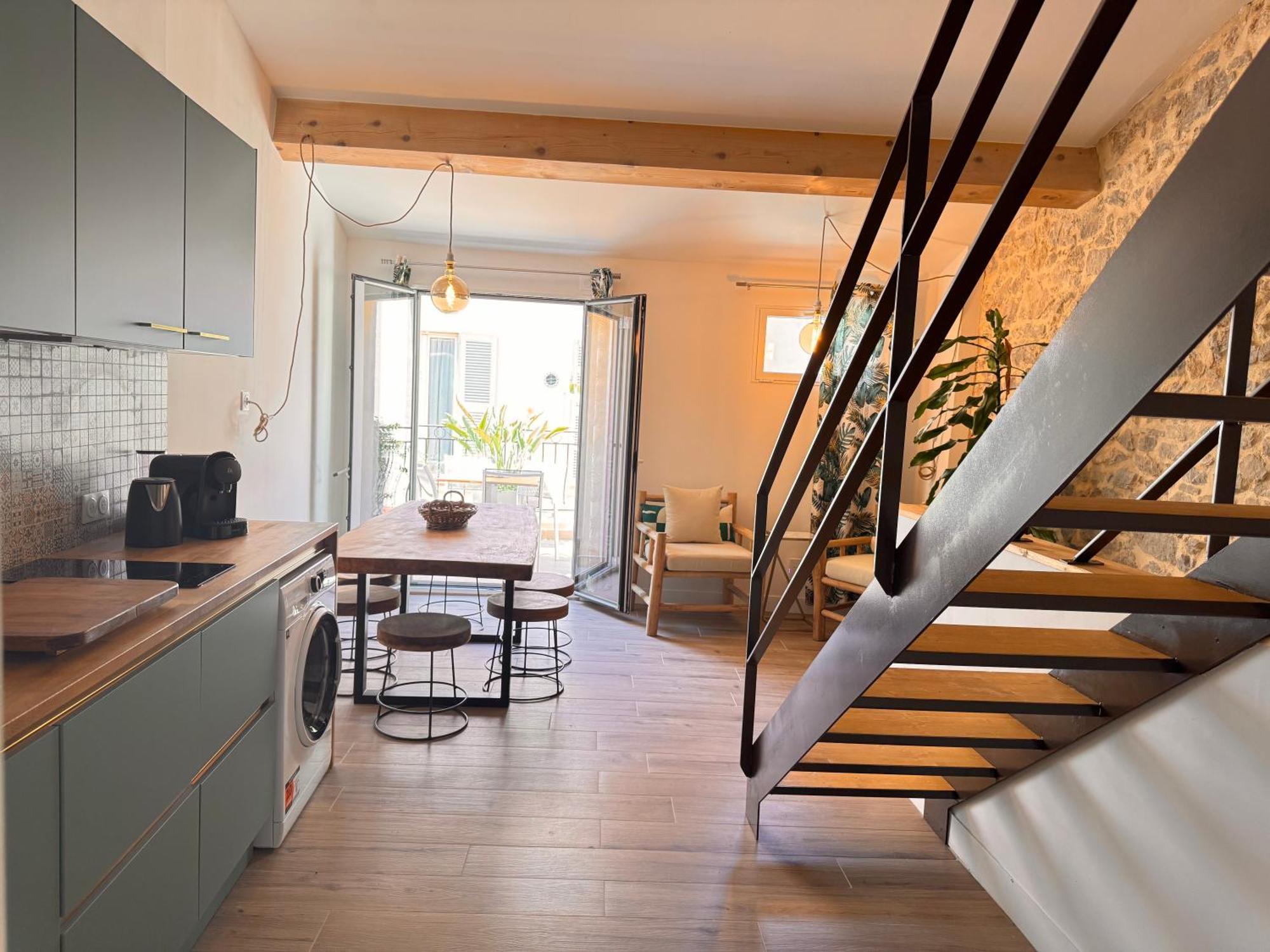 Cb - Jungle Apartment *